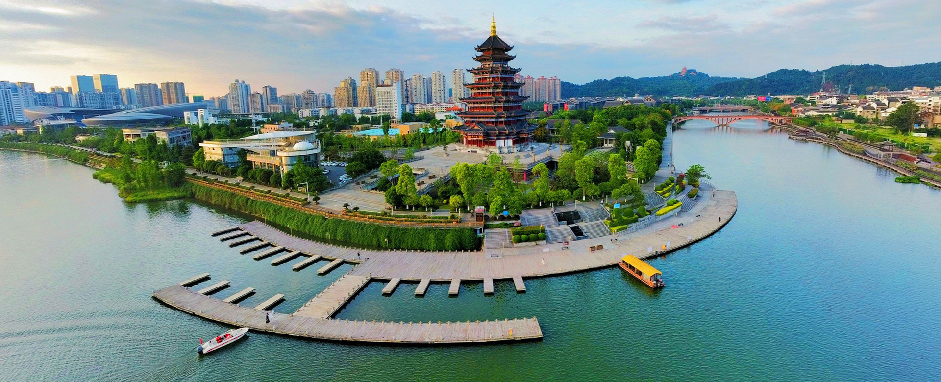 興企愛(ài)崗、志美行厲、建功立業(yè)